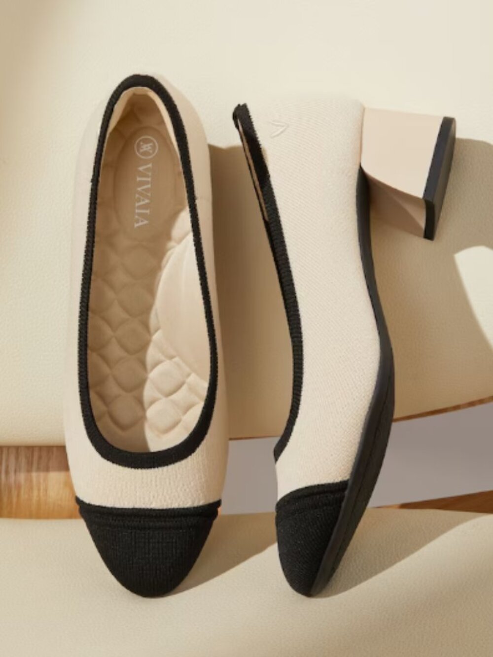 VIVAIA Julie Arch Pro Black & Ivory Almond Toe Chunky Heels Size‎ 38.7 (8US) NEW